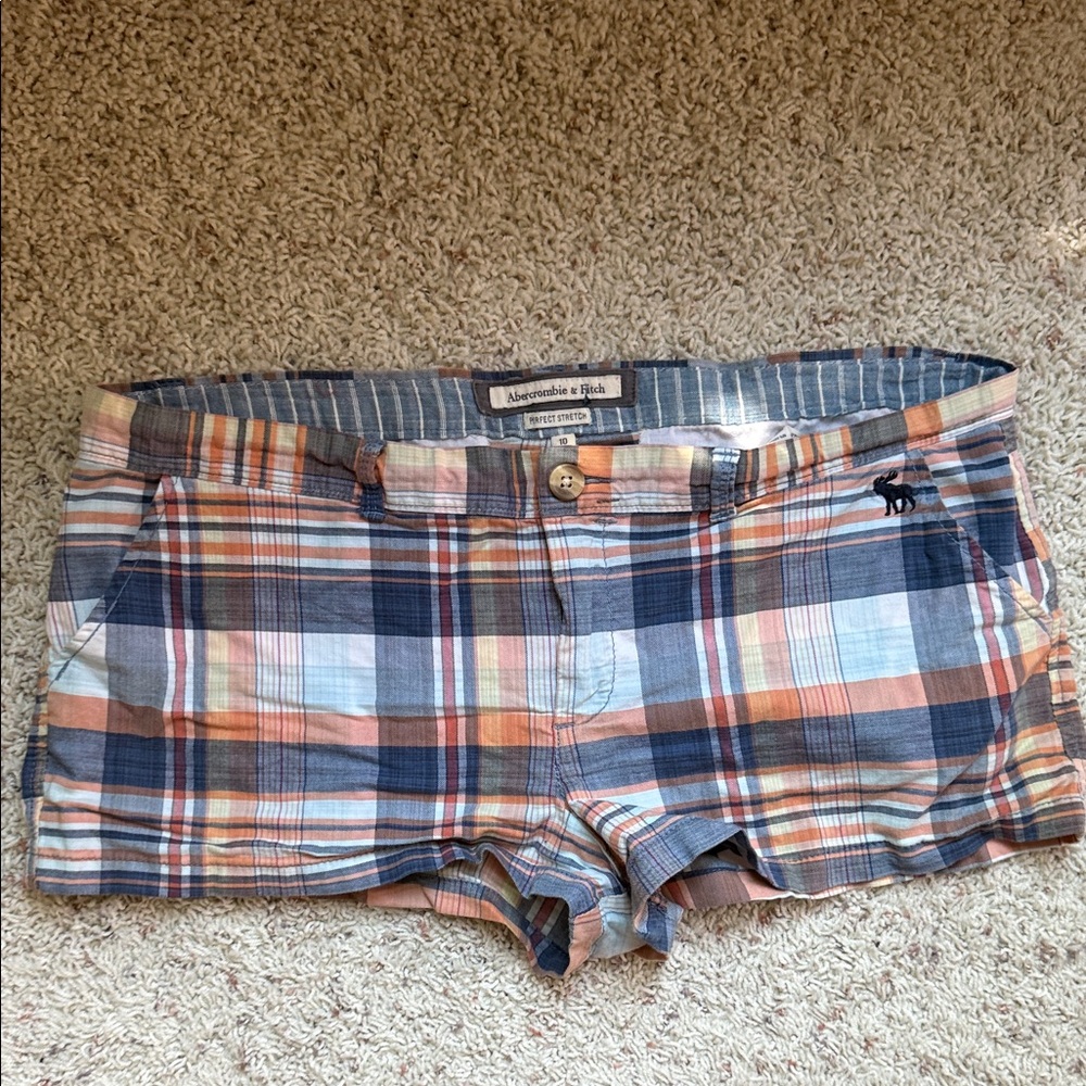 Circa 2005 Abercrombie & Fitch Women's Plaid Shorts - Multicolor